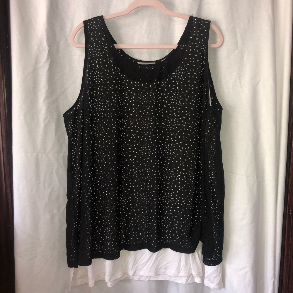 NWOT, black and white layered top!